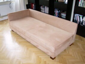 gereinigte hellbraune Mikrofaser Couch