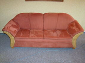 Mikrofasercouch mit Rattan
